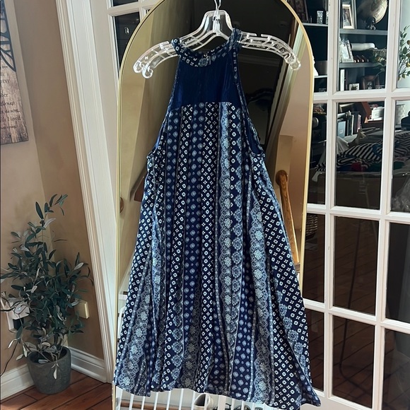 Elegant Blue Patterned Halter Dress - Picture 1 of 7